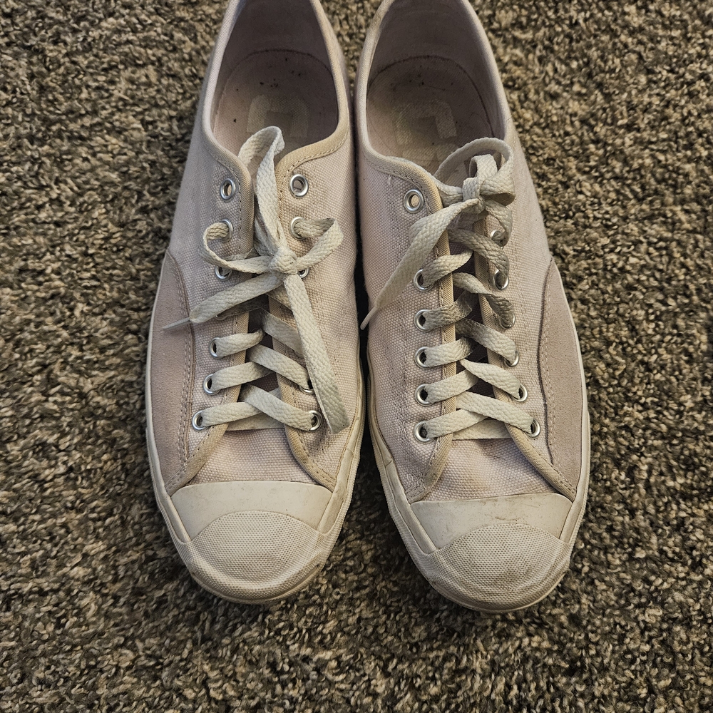 Converse Light Pink Sneakers